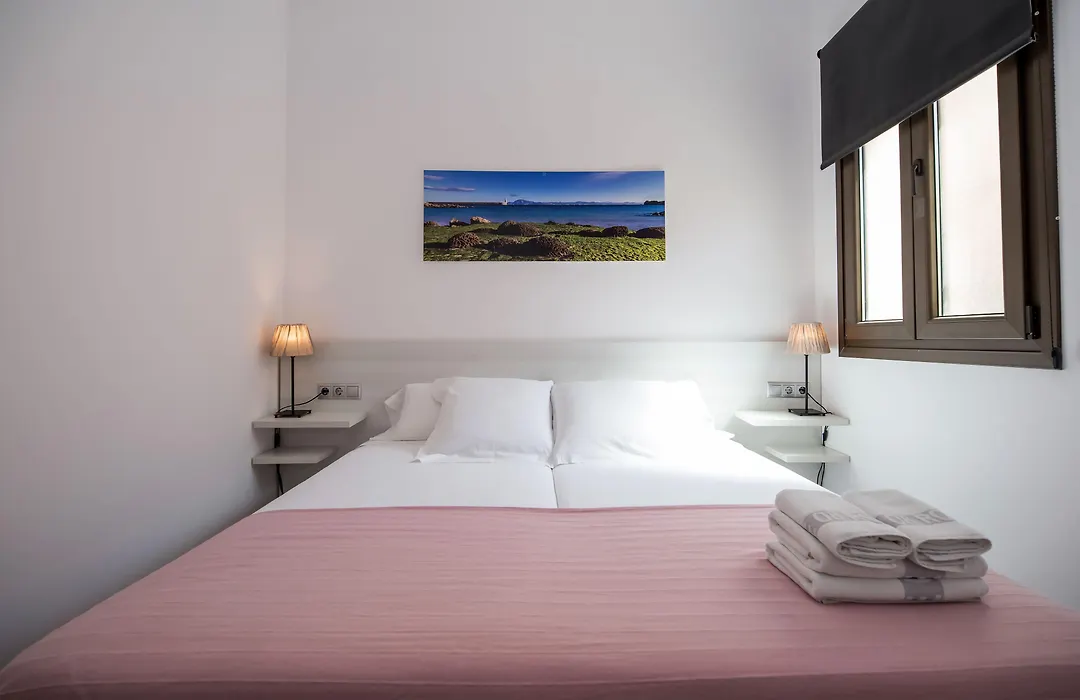8 Rooms Tarifa-1